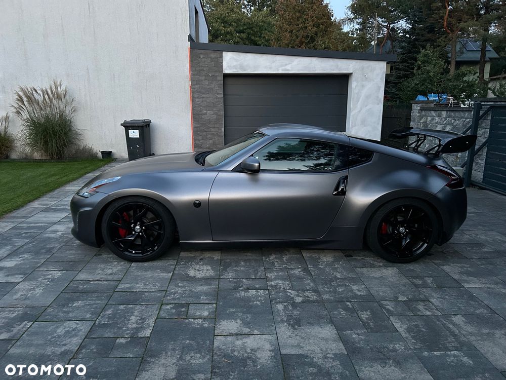 Nissan 370 Z - 5