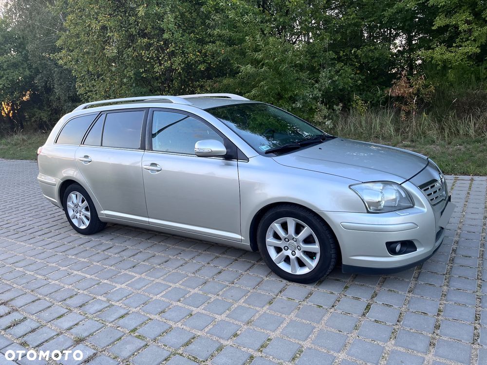 Toyota Avensis 2.2 D-4D Prestige - 3