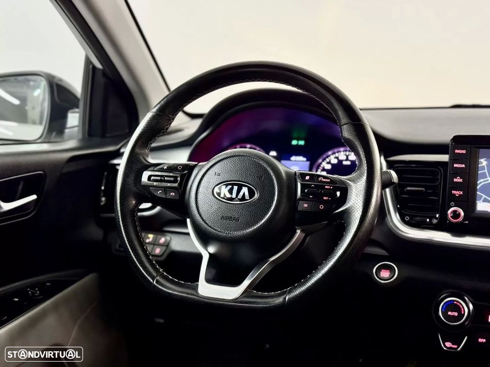 Kia Stonic 1.6 CRDi TX - 33