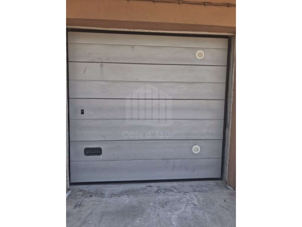 Garagem com 40 m² à venda - Grande imagem: 2/4