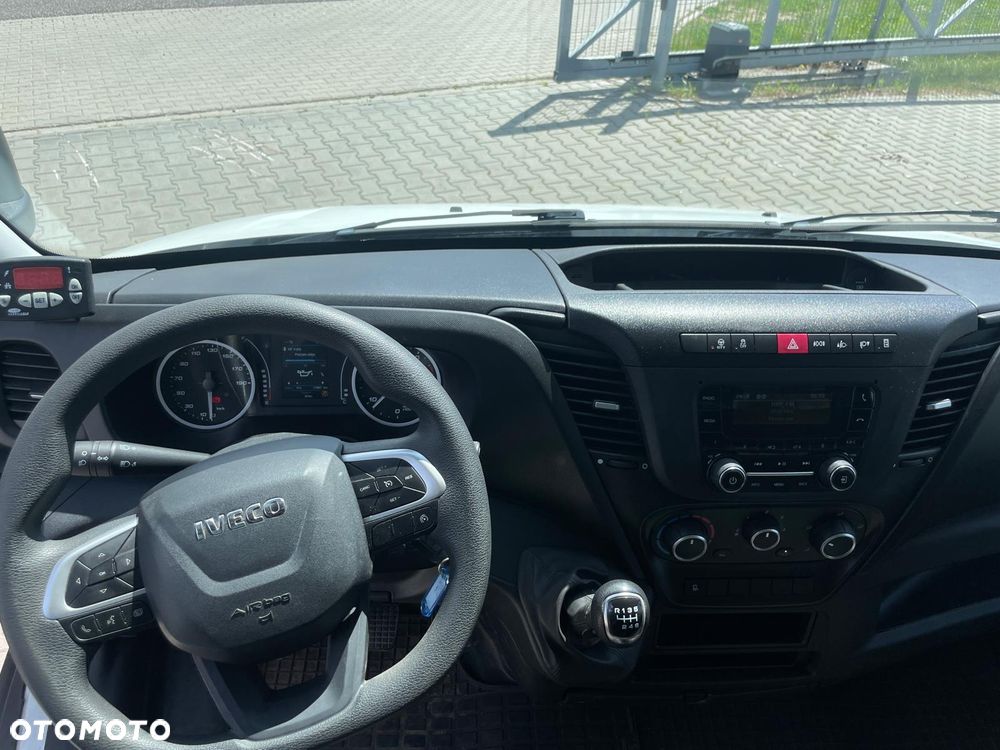 Iveco 50C18 Izoterma z Agregatem Zanotti Zasilanie 230V 8EP Winda - 12