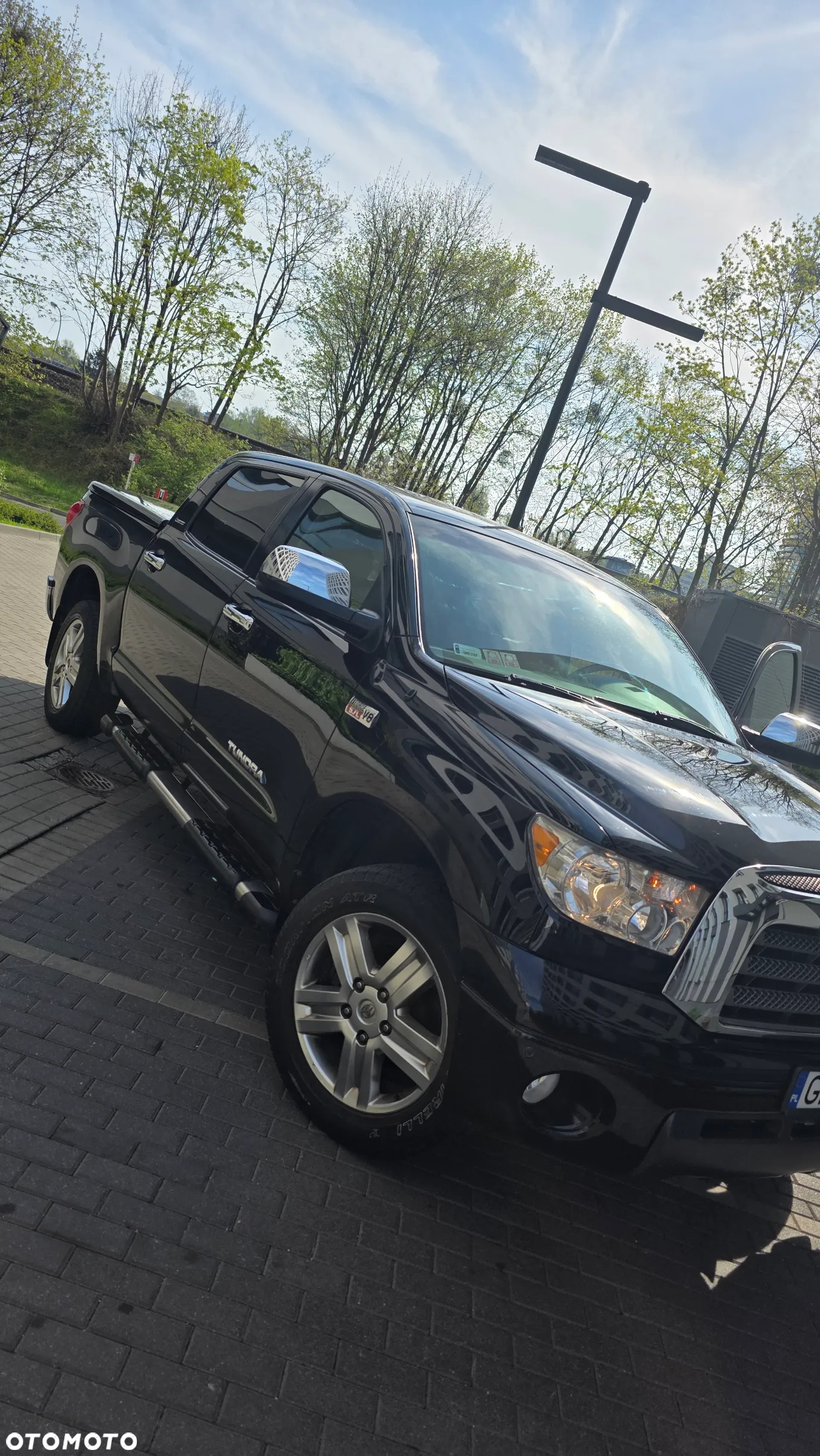 Toyota Tundra - 3