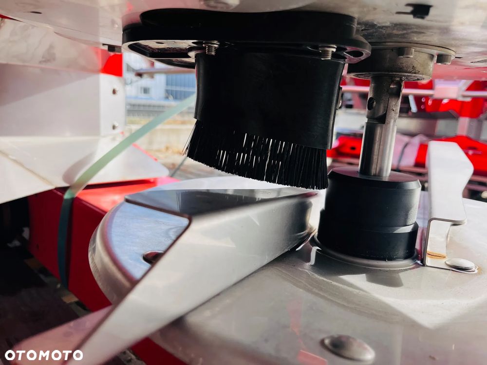 Maschio Gaspardo PRIMO EW 213 ISOTRONIC Rozsiewacz z wagą i GPS - 16