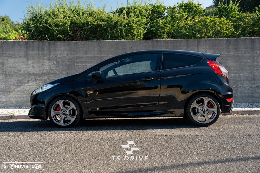 Ford Fiesta 1.6 EcoBoost ST - 6