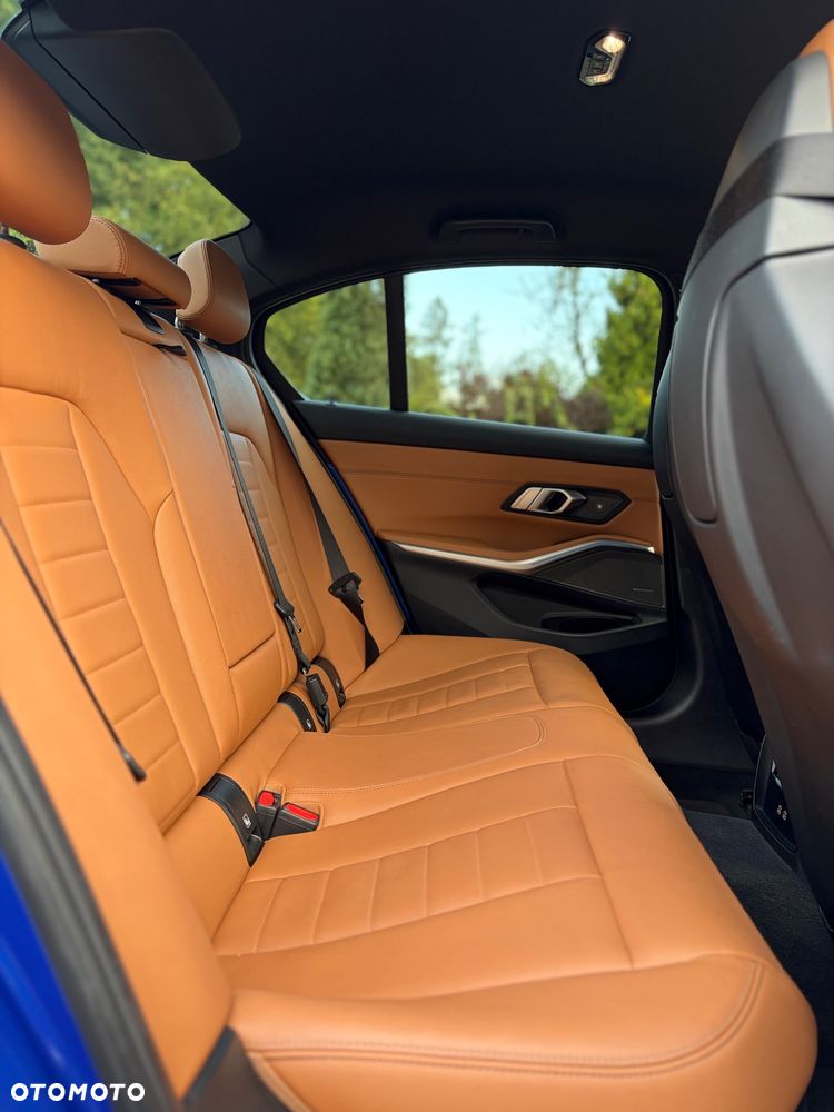 BMW Seria 3 M340i xDrive mHEV sport - 28