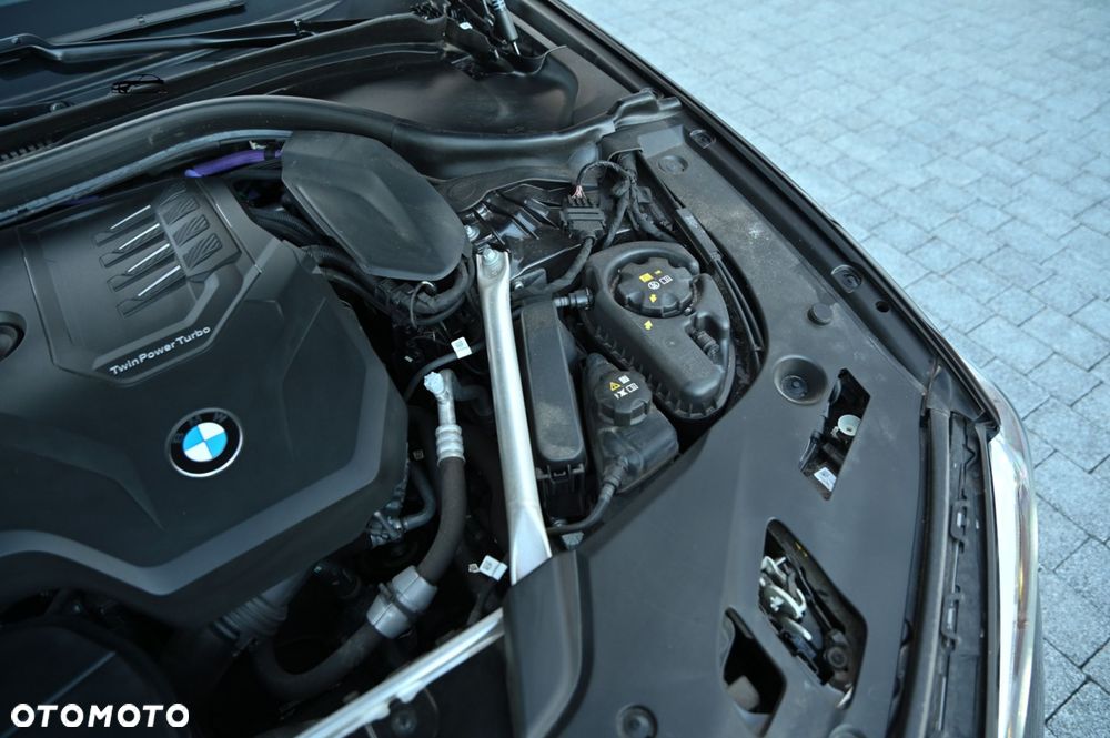 BMW Seria 5 - 36