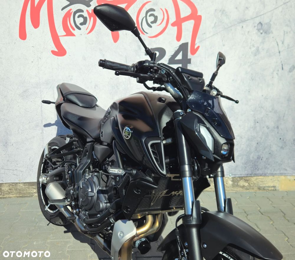 Yamaha MT - 30