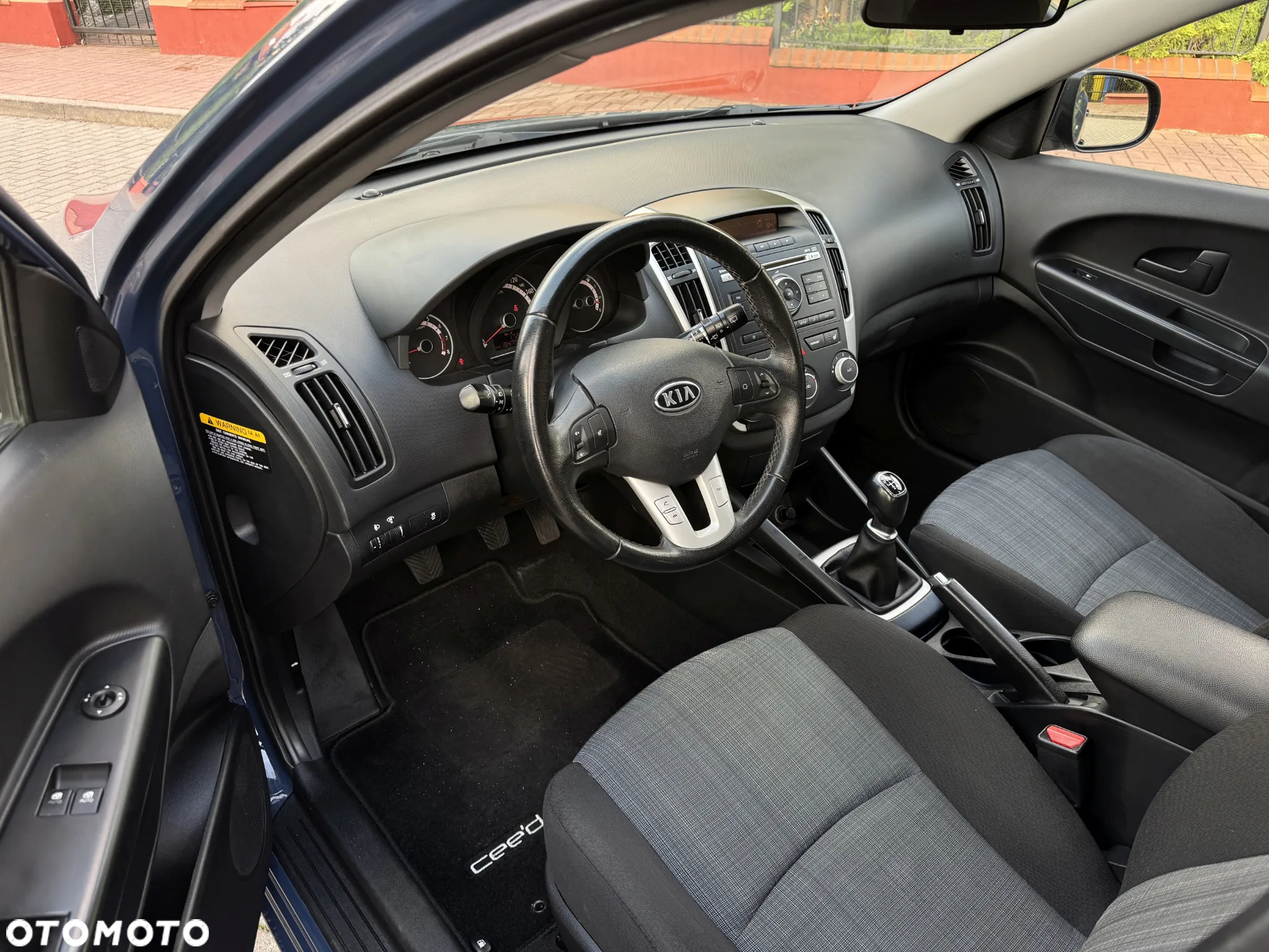 Kia Ceed - 5