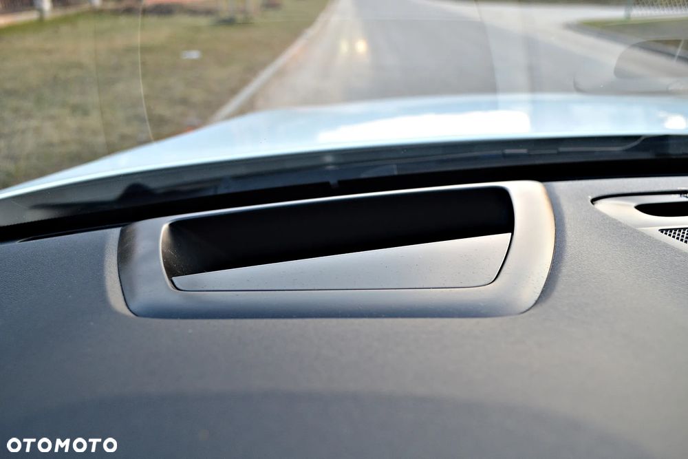 Volvo V60 D4 Geartronic Summum - 32