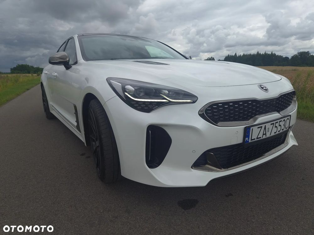 Kia Stinger 3.3 T-GDI AWD GT - 12
