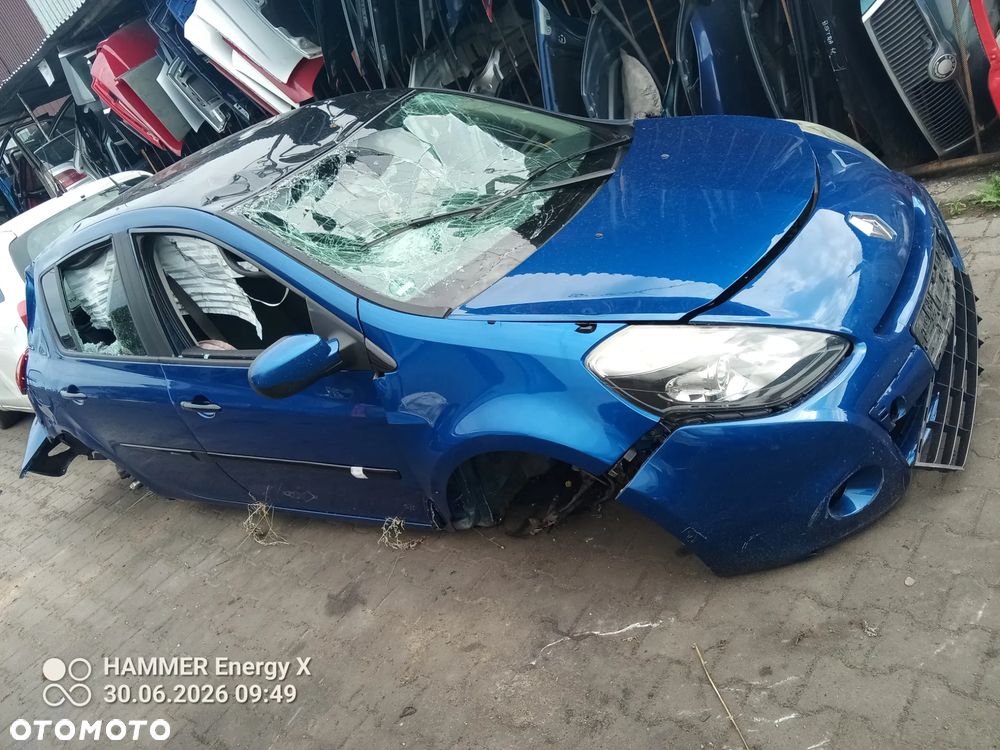 Renault  CLIO III LIFT błotnik prawy - 1