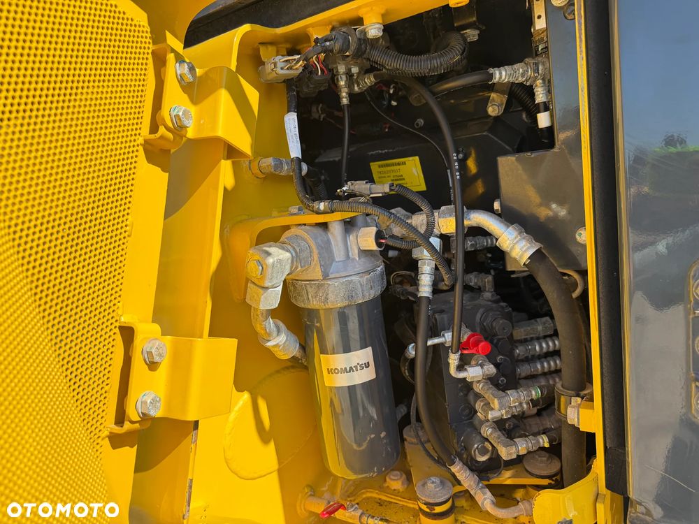 Komatsu spycharka gąsienicowa D51EX-22 oryginał z Niemiec tylko 3600h !!! - 13