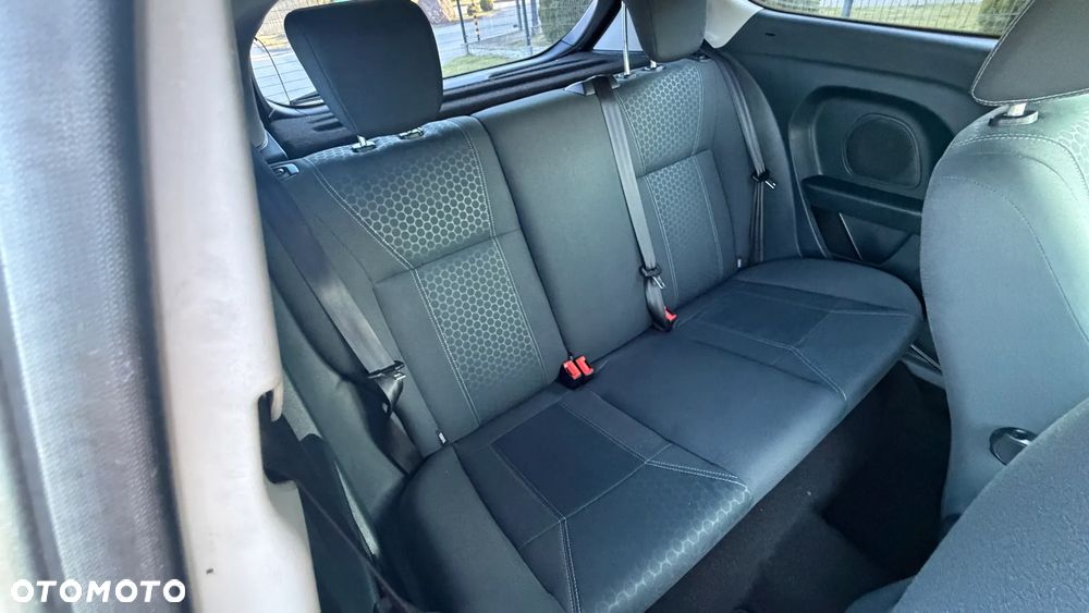 Ford Fiesta 1.25 Titanium - 29