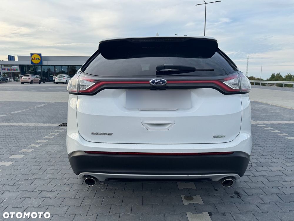 Ford Edge - 8