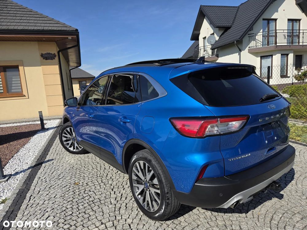Ford Kuga 2.0 EcoBoost 4x4 Titanium - 27