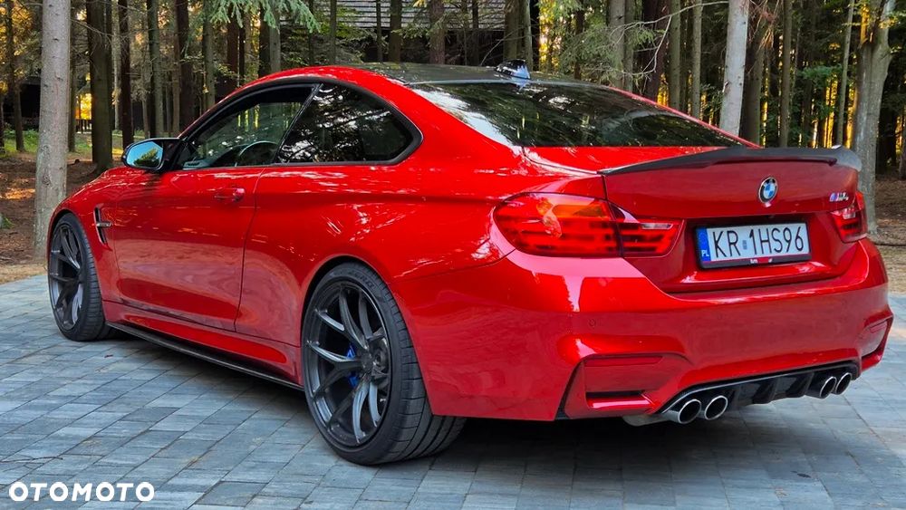 BMW M4 Standard - 3