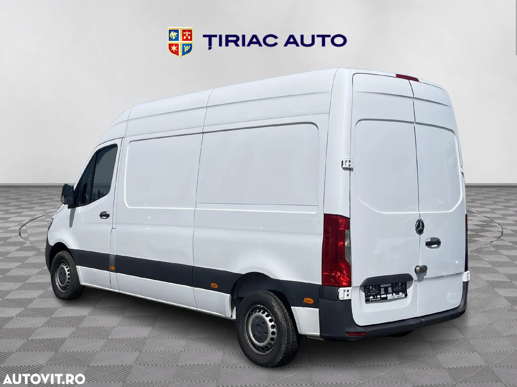 Mercedes-Benz Sprinter - 3