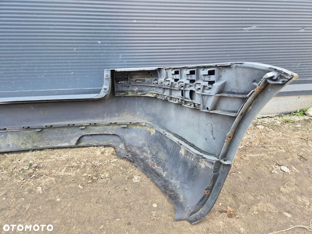 ORYGINALNY ZDERZAK  TYLNI ZDERZAK  PASSAT B5 - 36