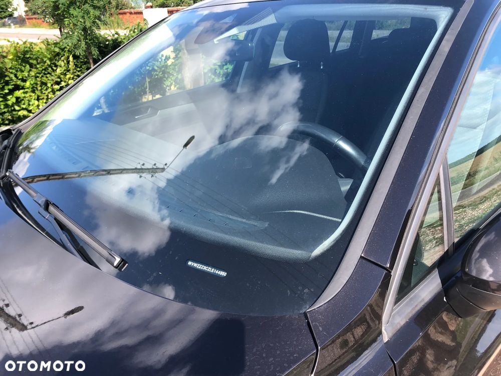 Volkswagen Passat 2.0 TDI SCR Comfortline - 22
