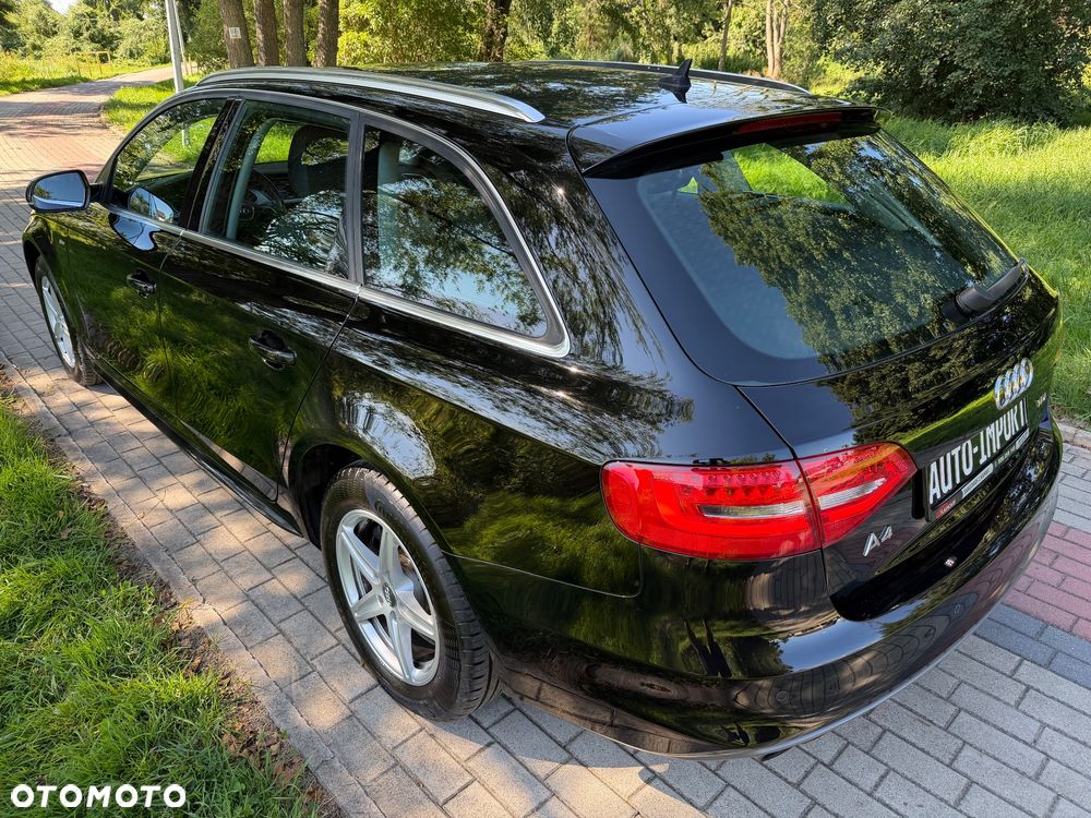 Audi A4 Avant 2.0 TDI DPF clean diesel multitronic S line Sportpaket - 31