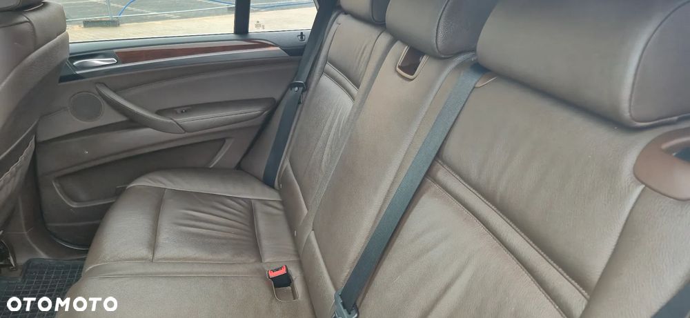 BMW X5 3.0sd xDrive - 8