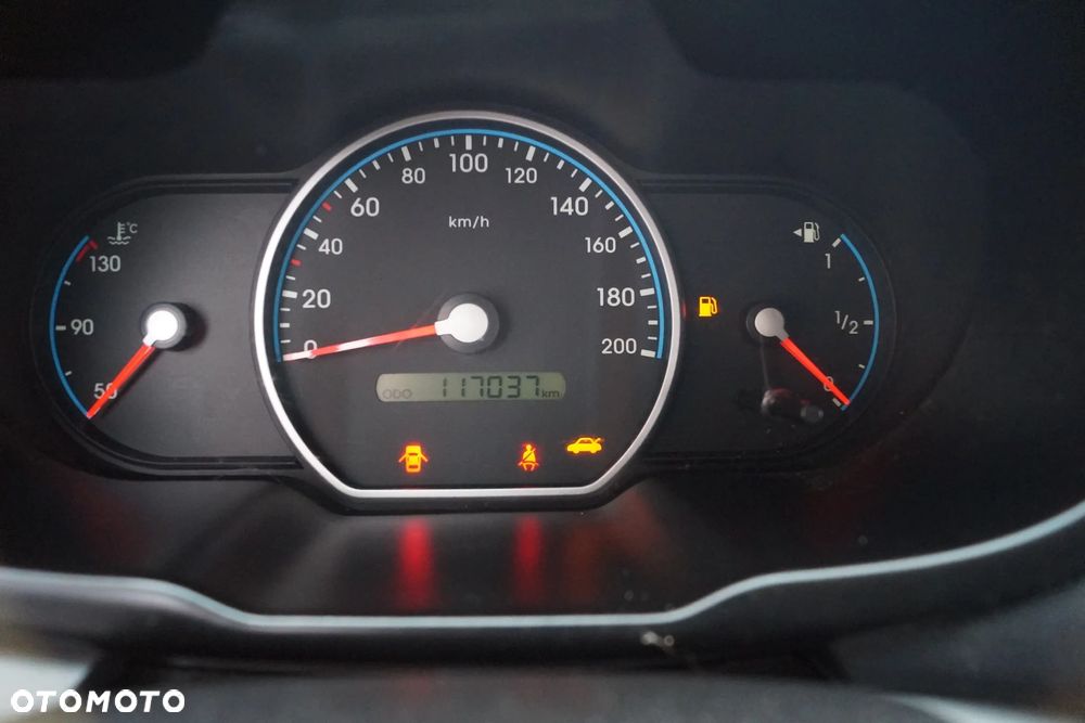 Hyundai i10 1.1 Base - 37