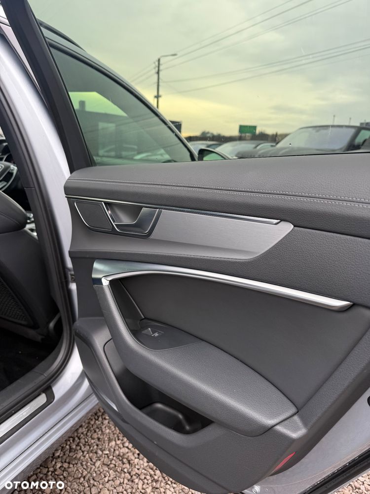 Audi A6 Avant 45 TFSI S tronic design - 32