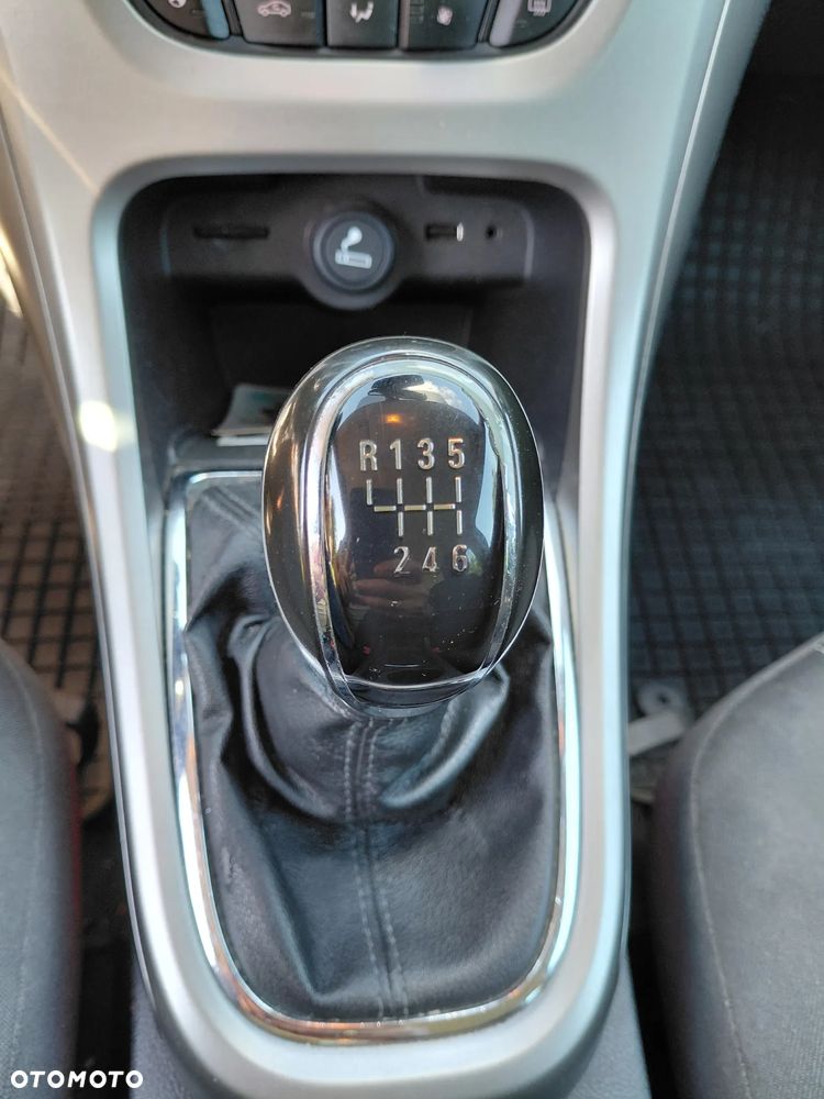 Opel Astra 1.7 CDTI DPF Cosmo - 16