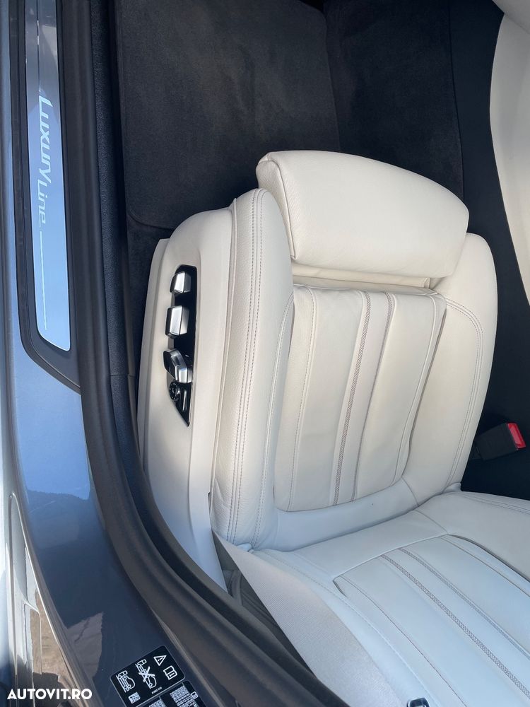 BMW Seria 5 530d xDrive AT MHEV - 15