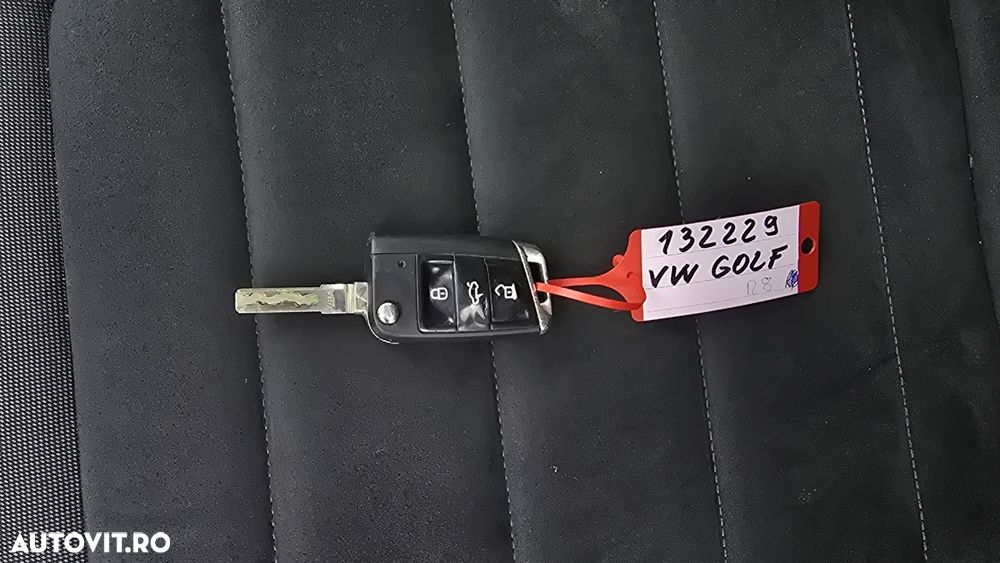 Volkswagen Golf - 21