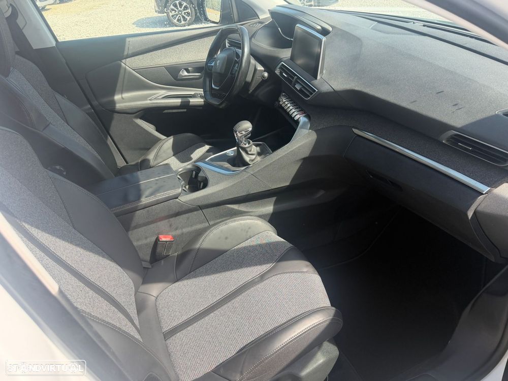 Peugeot 3008 1.6 BlueHDi Allure - 11