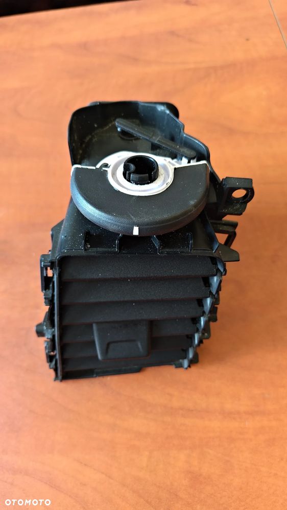 Kratka Nawiewu Deski Środek Prawa JK21-V018B09 Ford Transit Custom Mk8 - 1