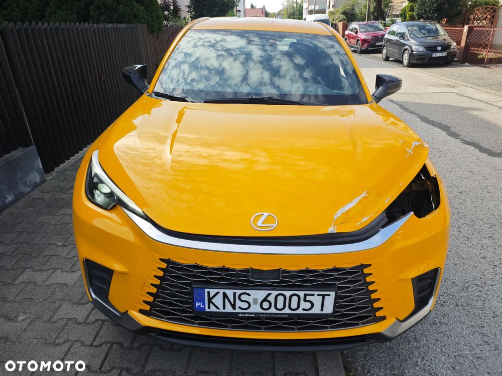 Lexus LBX 1.5 Hybrid - 2