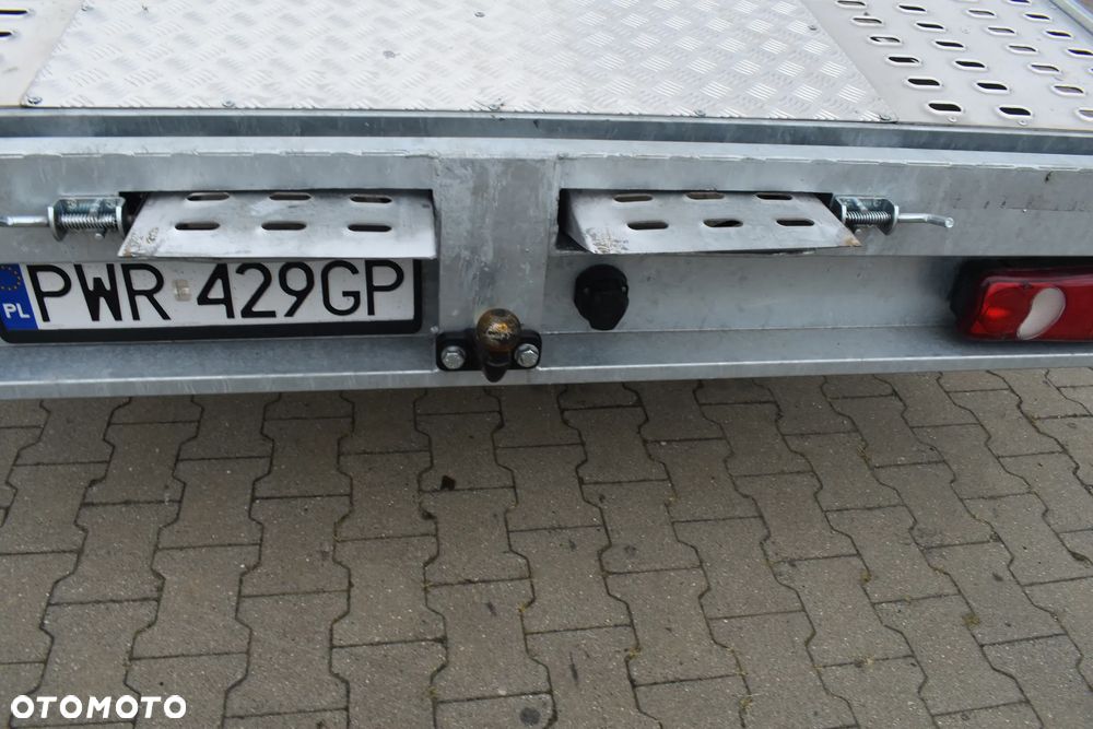 Mercedes-Benz Sprinter - 16