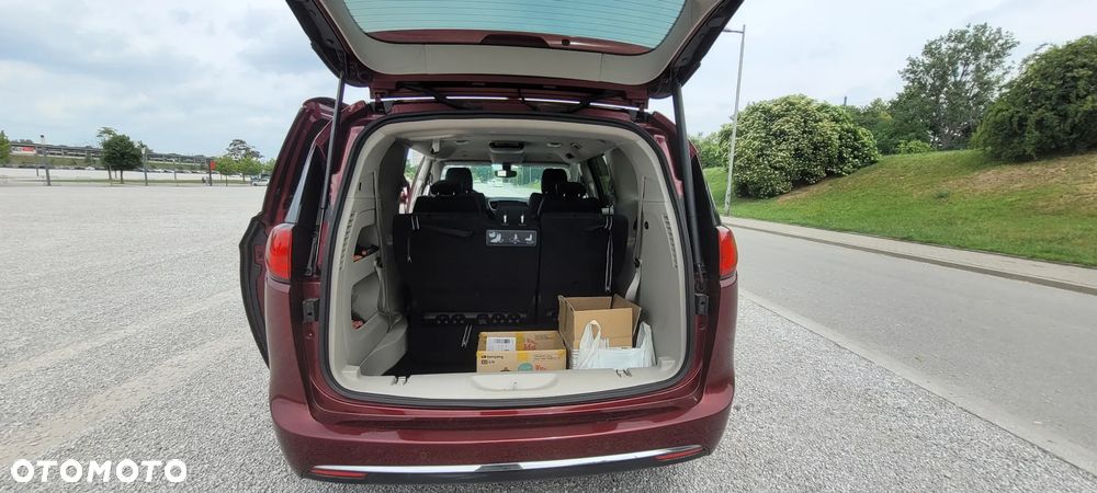 Chrysler Pacifica - 7