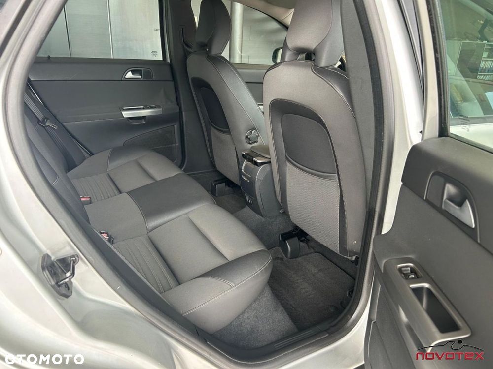Volvo S40 1.6D Momentum - 16