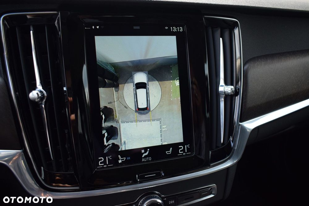 Volvo V90 Cross Country - 18
