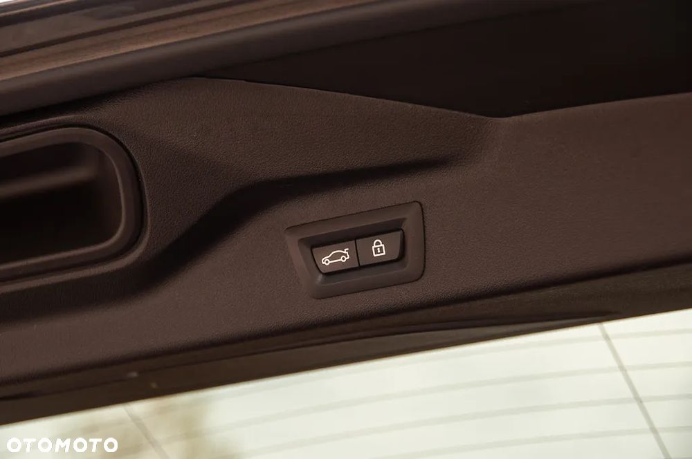 BMW X7 xDrive40d mHEV Individual Edition sport - 26