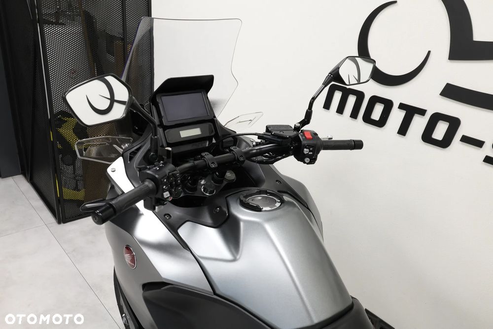 Honda NT - 16