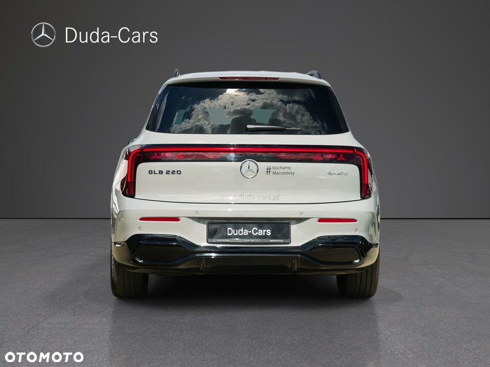 Mercedes-Benz GLB - 6