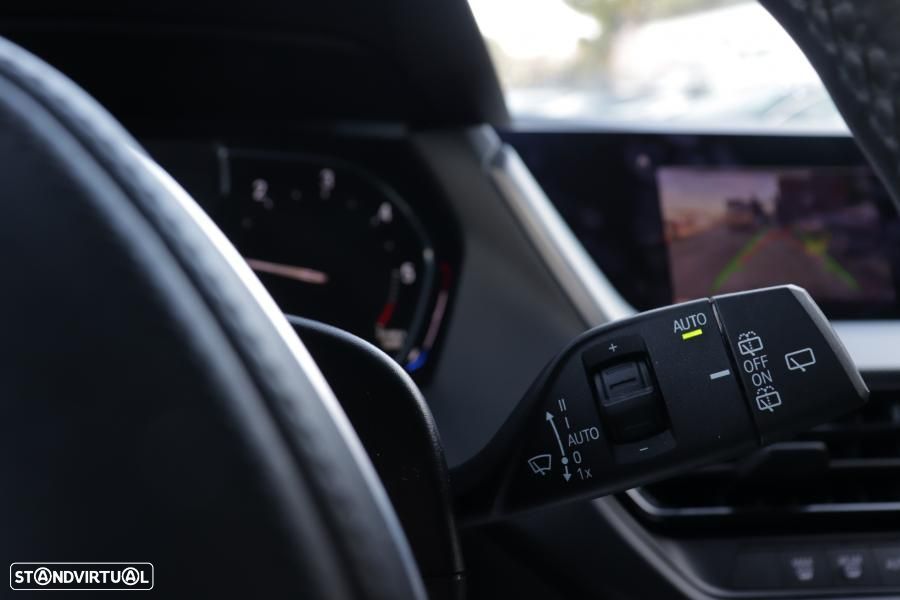 BMW 118 d Pack Desportivo M - 22