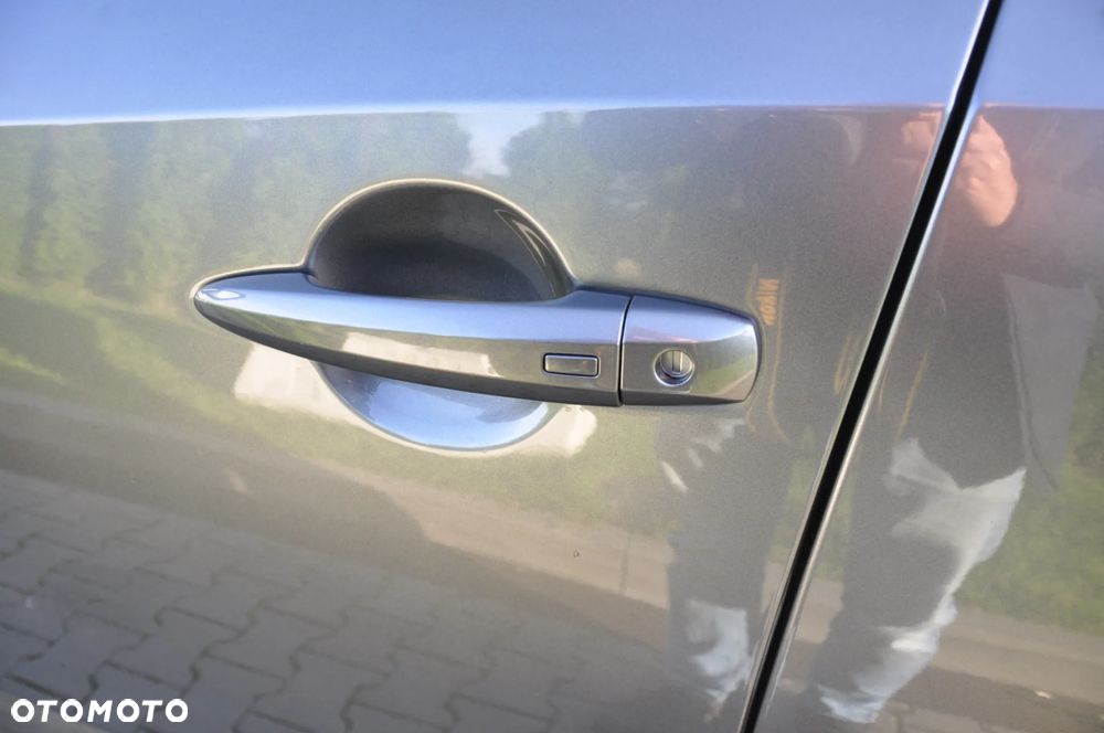 Nissan Qashqai 1.3 DIG-T MHEV Xtronic N-Connecta - 19