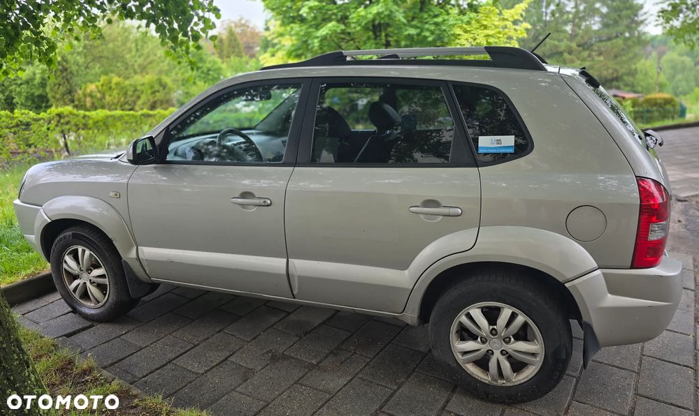 Hyundai Tucson 2.0 Comfort 2WD - 3