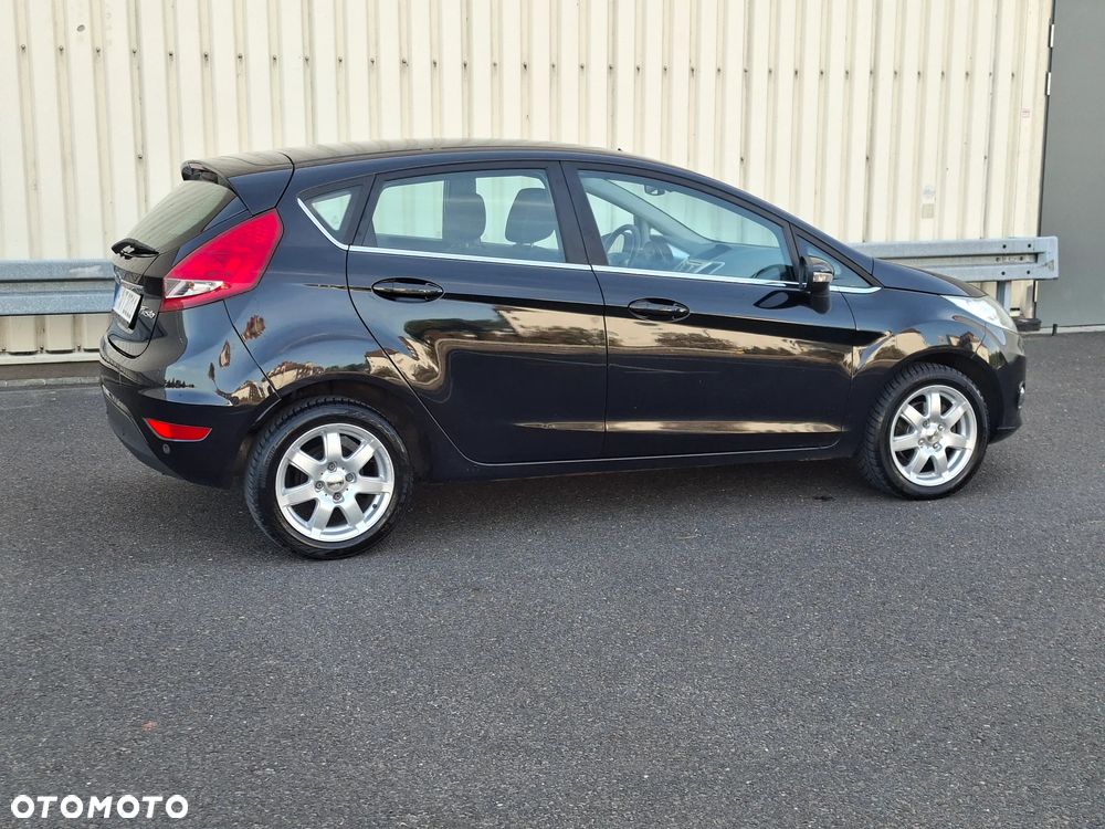 Ford Fiesta 1.25 Titanium - 10