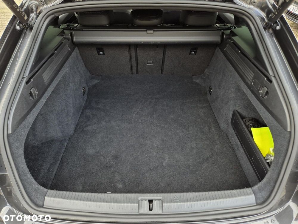 Volkswagen Arteon 2.0 TDI R-Line DSG - 31