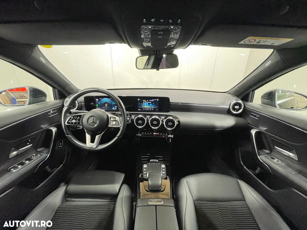 Mercedes-Benz A 250 e Sedan Aut. - 8