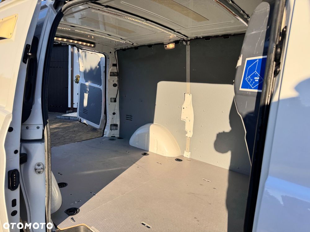 Mercedes-Benz Vito - 11