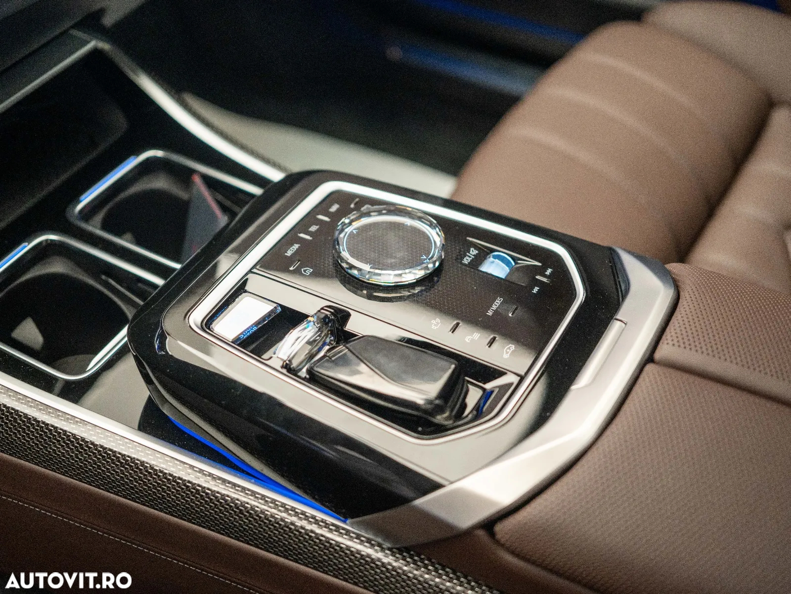 BMW i7 M70 xDrive - 11