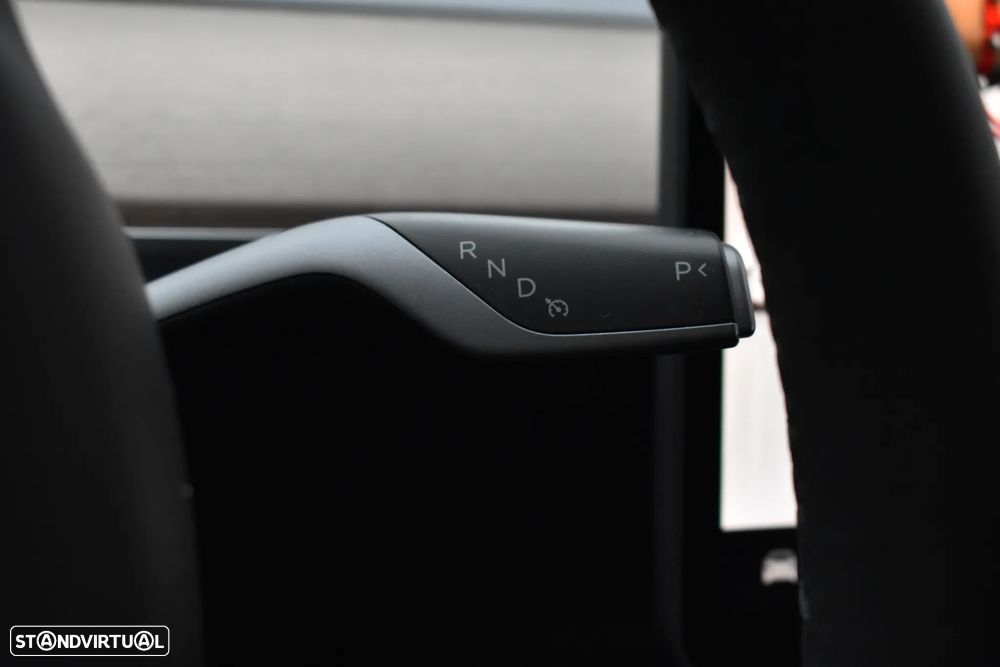Tesla Model Y Performance Tração Integral - 34
