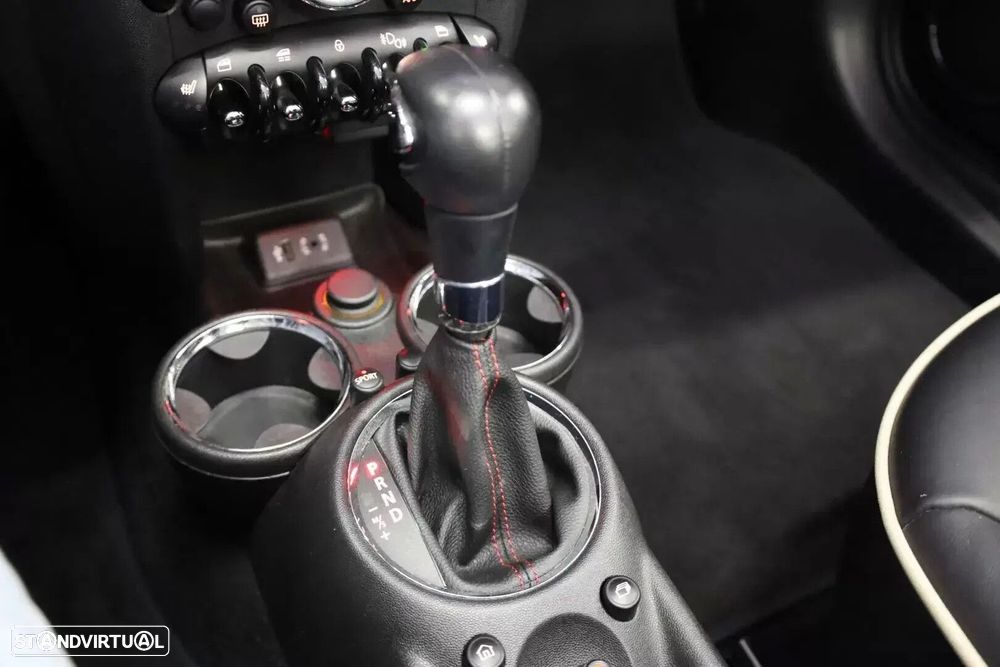 MINI Cabrio John Cooper Works Auto - 31